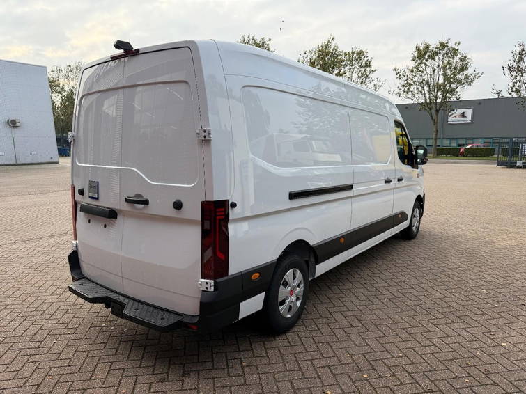 Renault Master Trucks E-Tech RED VAN 3T5 L3H2 / Schufdeur L+R / Camera / Trekhaak / 7