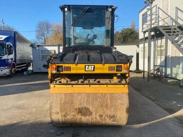 Caterpillar CB44B 3