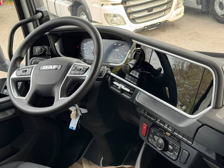 DAF XFn 480 _SH cabACC2Tanks 12