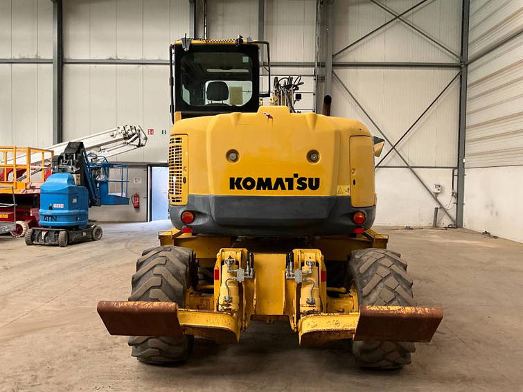 Komatsu PW118 MR-8 4