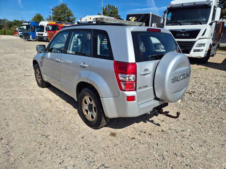 Suzuki Grand Vitara 2,0 GLX aut. Van 5d 4