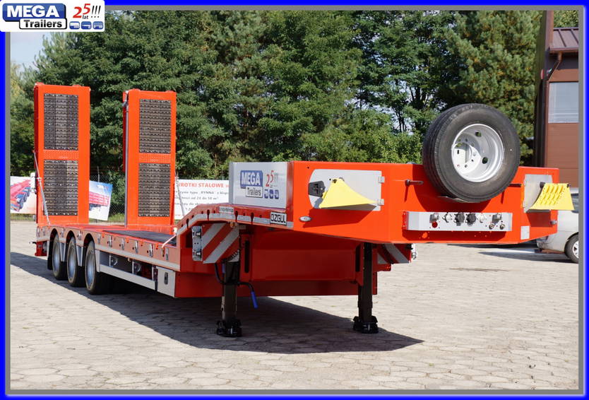 Diversen DMC 56 T, Hard Rubber, hydraulic ramps, steering axle - Ready 11