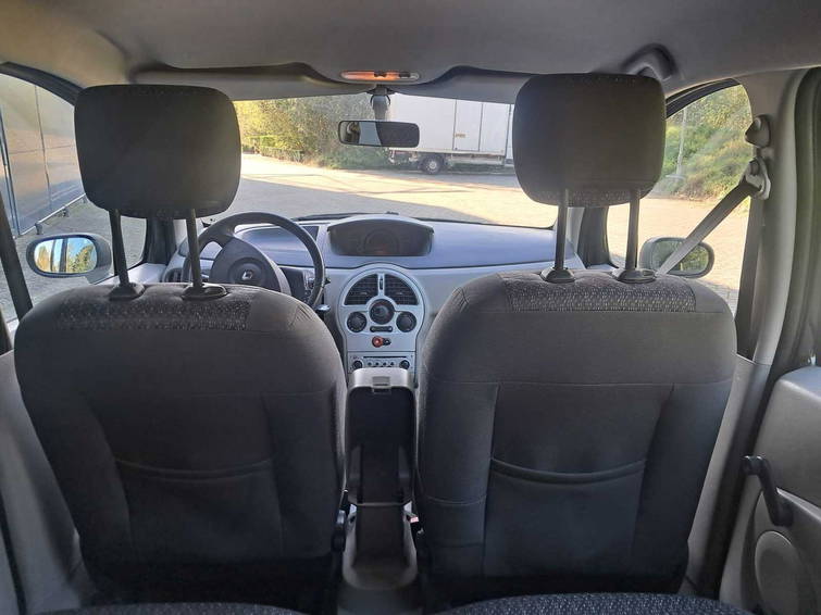 Renault Modus 1.6-16V Air 5