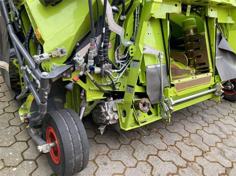 Claas Orbis 900 9