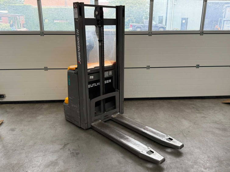 Jungheinrich EJC 110 1