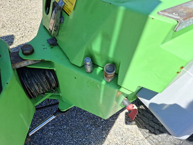 Diversen Egholm 2100 Traktor mit 3-Besen Kehrmaschine 9
