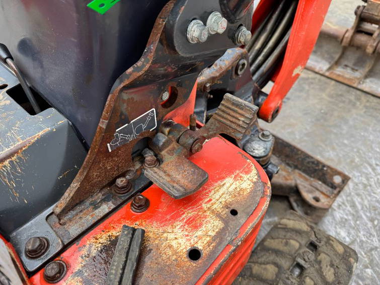 Kubota U10 -3 - Hydr. Undercarriage / Hammer Lines 11
