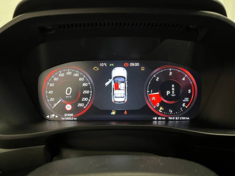 Volvo XC40 2.0 D4 AWD R-Design Intro Edition - BPM - Schadeauto 28