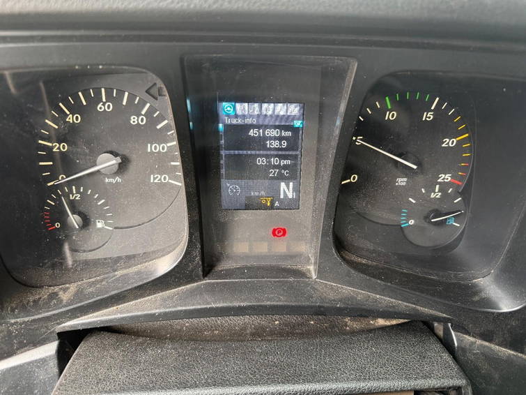 Mercedes-Benz Antos 2833 6x2 Euro 6 + HMF 2620-K3 + Remote Control 30