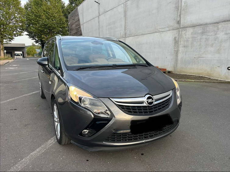 Opel Zafira Tourer 9