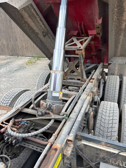 Volvo FM 6x4 Tandem Lift HUB Reduction 3 Pedals 12
