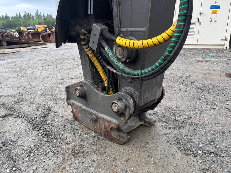 Volvo EW 220 E Tunnel 6