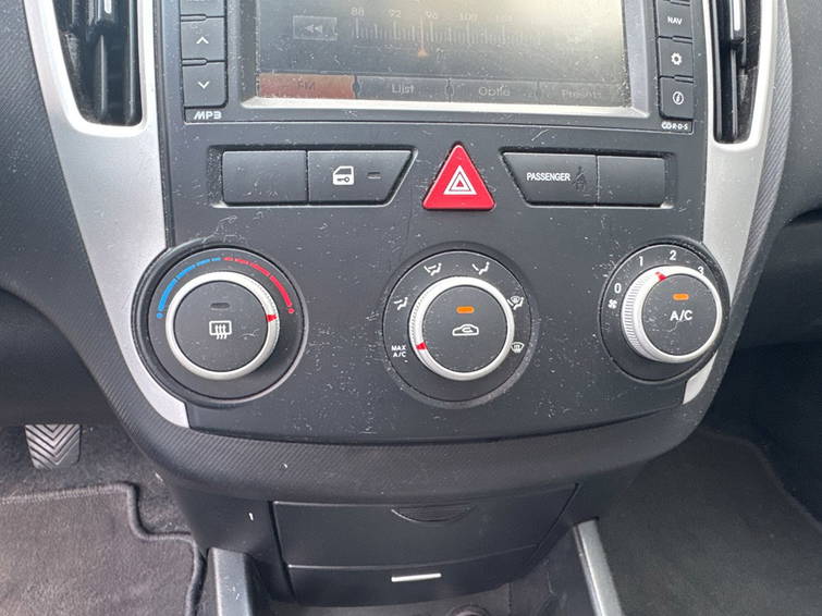 Kia Ceed Cee'd 1.4 Cvvt X-ecutive 17