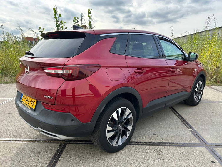 Opel Grandland X 1.2 Turbo Ultimate 4