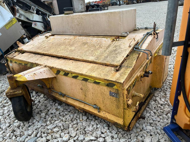 Diversen Rote 297TL KERÄVÄ Harja Rote 297TL KERÄVÄ Harja Road Sweeper 2