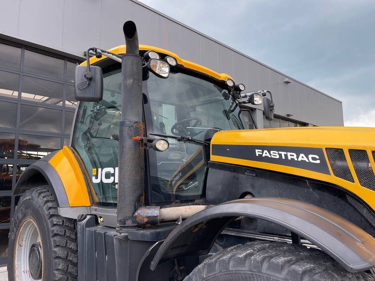 JCB Fastrac 8250 27