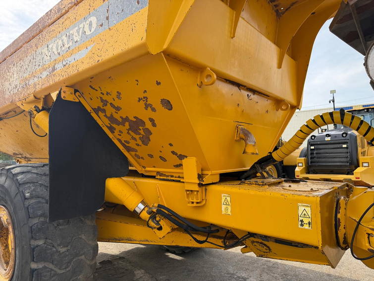 Volvo A35C . 18