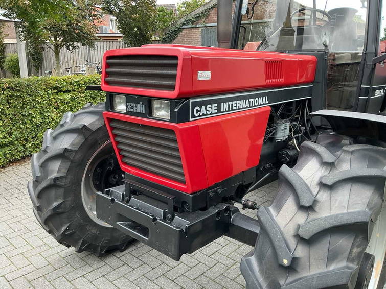 Case IH 1056 XL International 9
