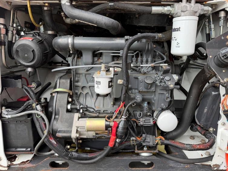Bobcat T110 | Joystick 5