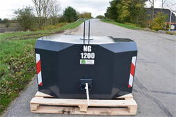- - - 1200 kilo J-Maskiner