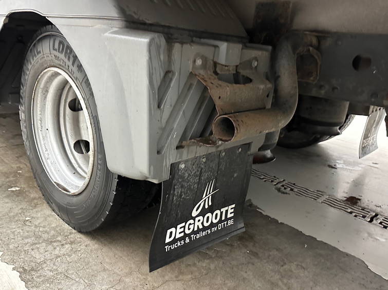 Mercedes-Benz Atego 816 8