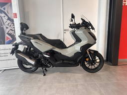 Honda ADV 350