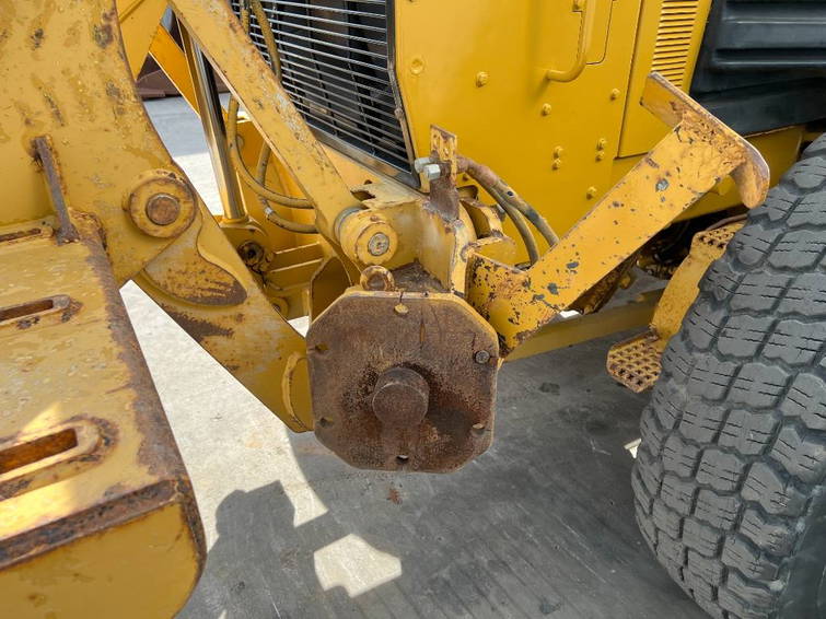 Caterpillar 140H 8