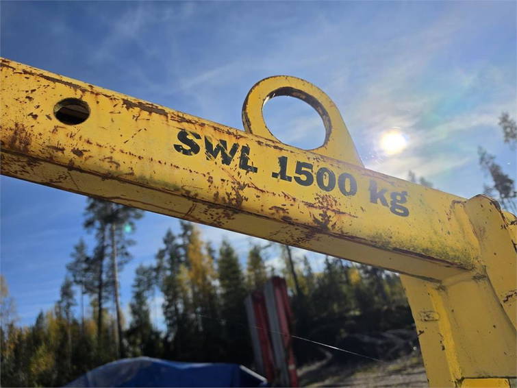 AC Cranes Nostohaarukka 6