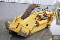 Caterpillar D9H Ripper