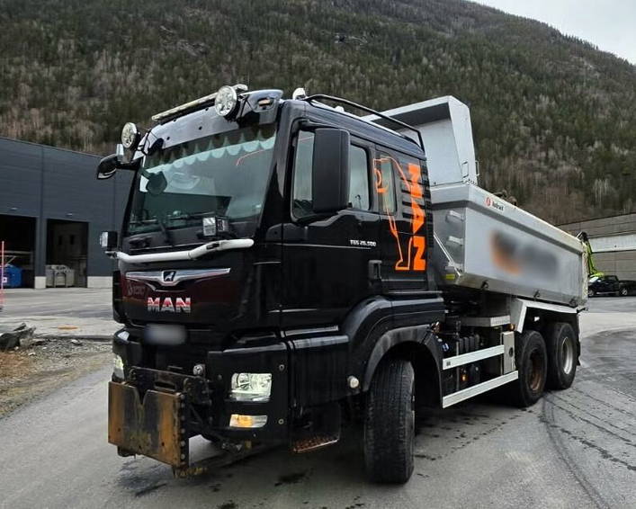 MAN TGS 26.500 6x6 AWD Retarder Only 215tkm 1