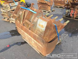 15", 31" Digging Buckets, 55" Tilt Ditching Bucket to suit 50mm