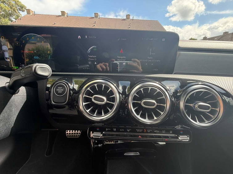 Mercedes-Benz CLA-Klasse 250 e Bns Sol AMG Ld 12