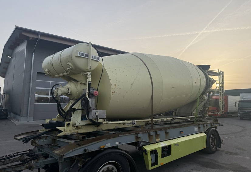 Liebherr 12m 1