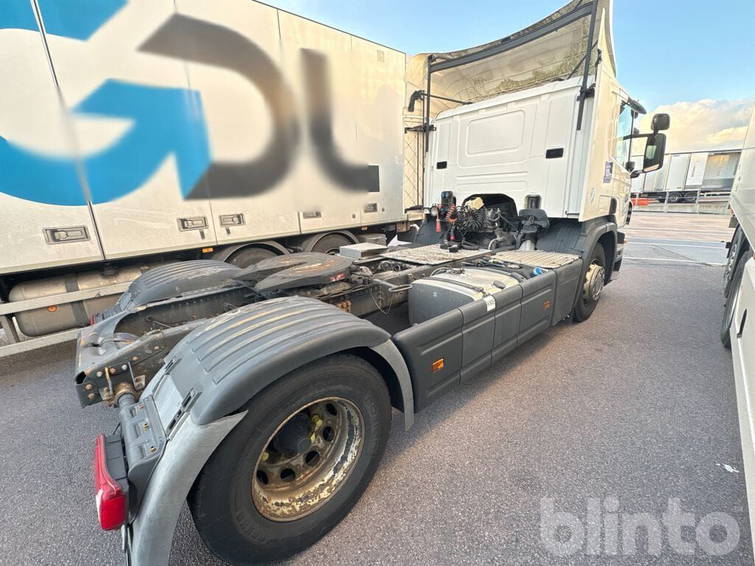 Scania P 360LA 4