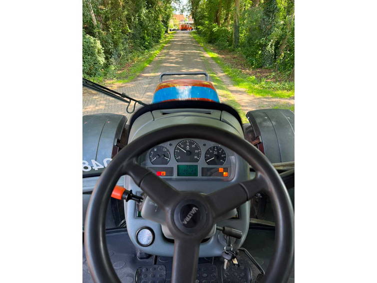 Valtra T190 10