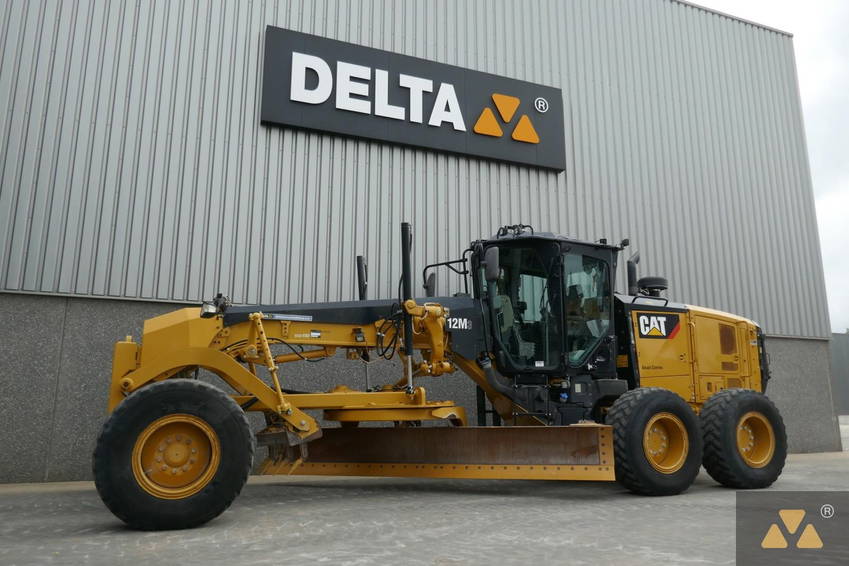 Caterpillar 12M3 4