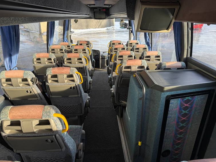 Volvo B 12M 9700H. 10,4m lengde 16