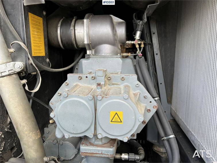 Atlas Copco Xrvs476 CD Compressor 15