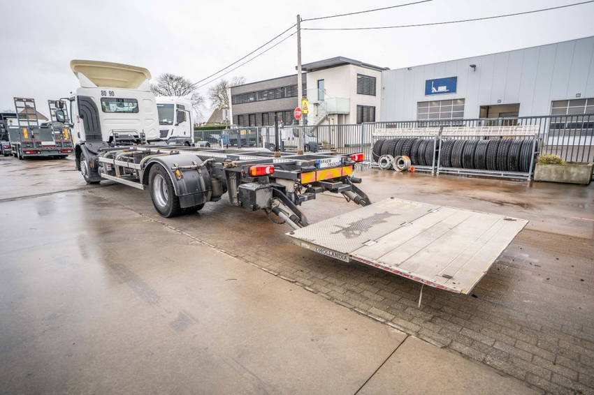 Renault 19 D19 Wide 320 DXI + Dhollandia 2T. 10