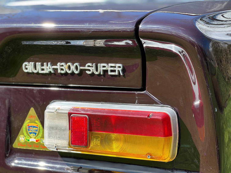 Alfa Romeo Giulia super 5