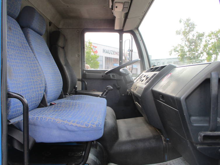 MAN L2000 L 2000 8,220 Euro 3 6 Cilinder Manual Fullsteelsuspension 12