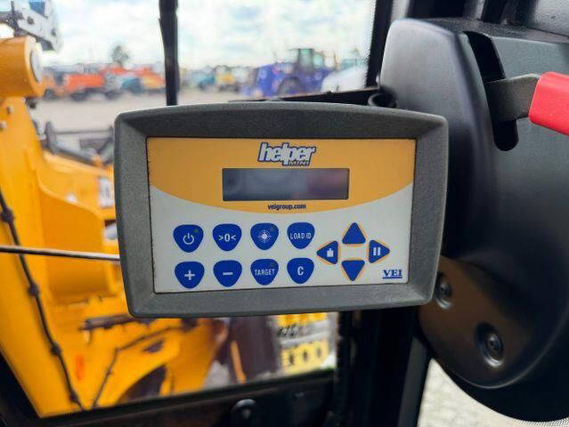 JCB TM 320 S, Hyd. S.W.S., 5.2m, 3.6to., Schaufel 14