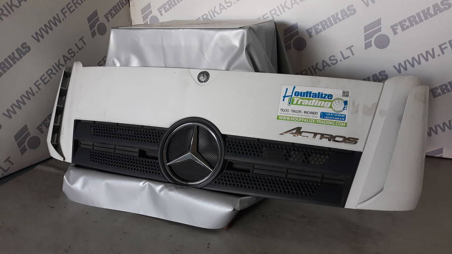 Mercedes-Benz MP4 complete front engine cover hood 3