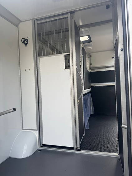 Renault Master ZF 9-Gang Autom. New Model STX, 3-Haras 17
