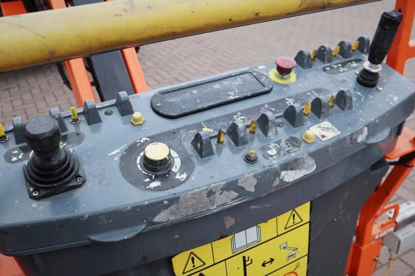 JLG 520AJ Valid inspection, Guarantee Diesel, 4x4 Dr 3