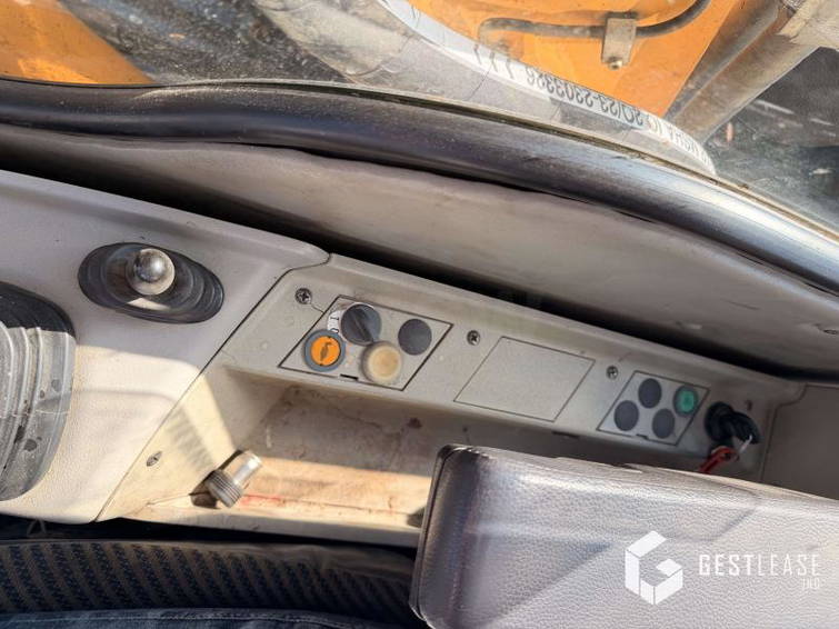 Liebherr A900C 15