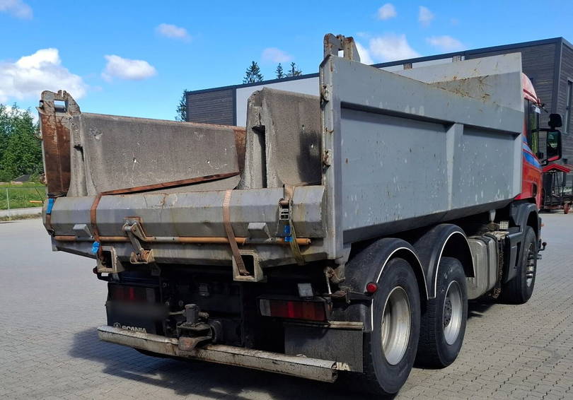 Scania P124-400 6x2 Full Steel 3 Pedals Bogie Lift 2