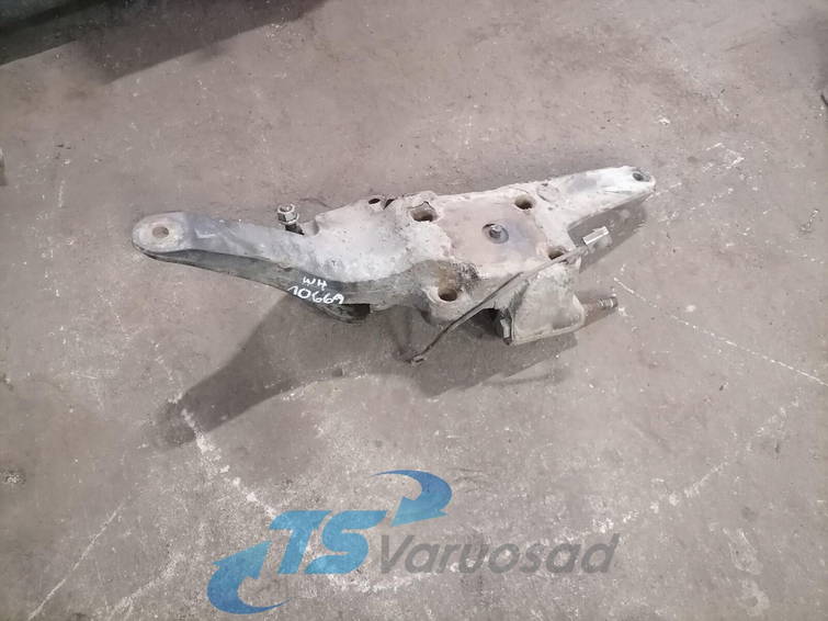 Volvo Air suspension bracket 1