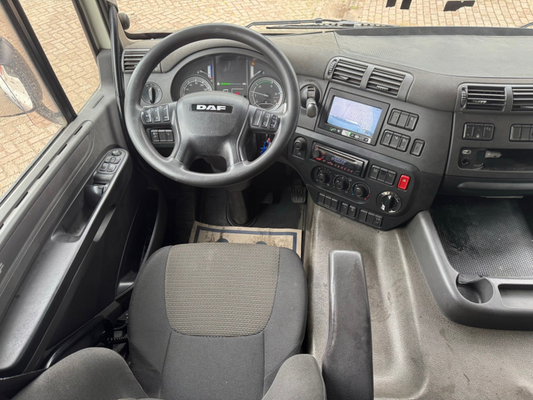 DAF CF 330 Euro 6 / Automatic 15