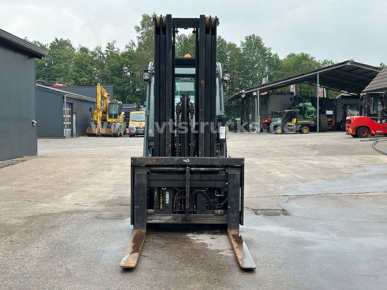 Toyota 8FD 40-8 FD 45N Diesel Stapler 5t. 2